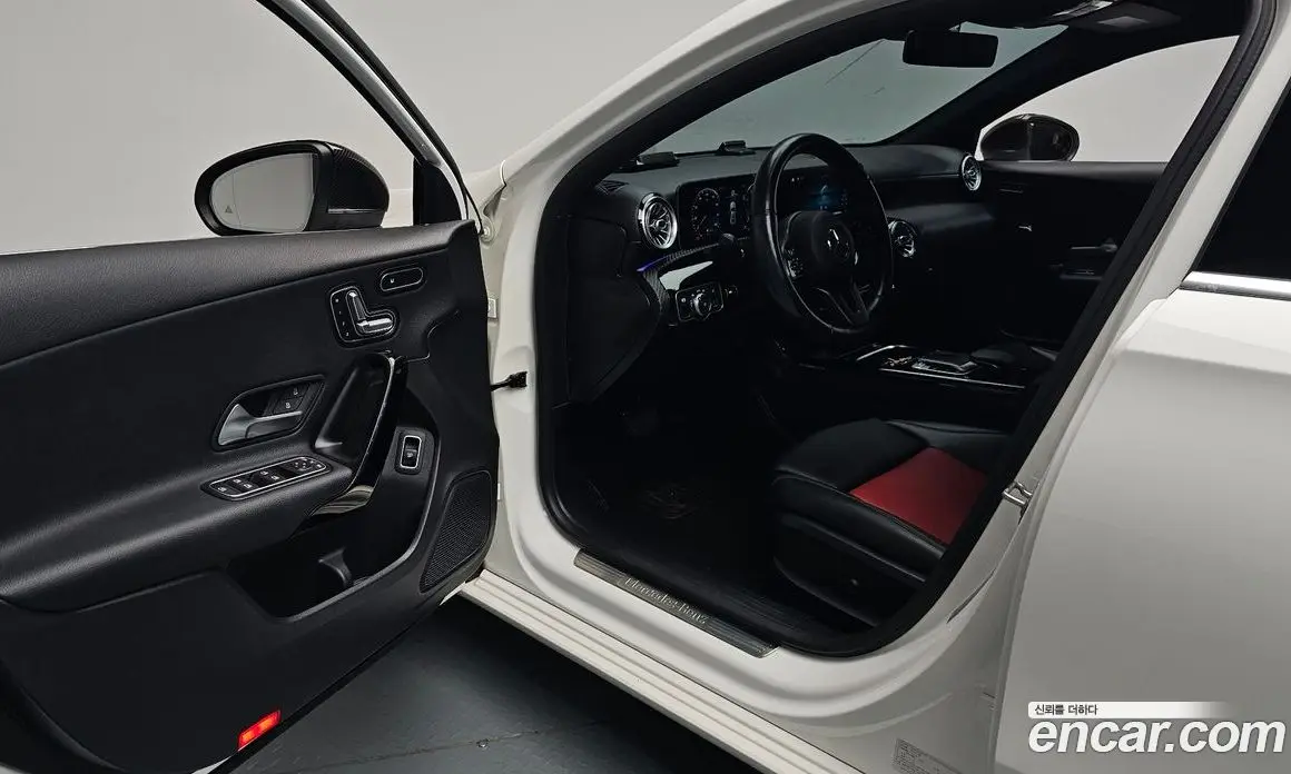 Mercedes-Benz A-Class 2020 2.0 автомат (гидро), фото 12 Mercedes-Benz A-Class 2020 2.0 автомат (гидро), фото 12