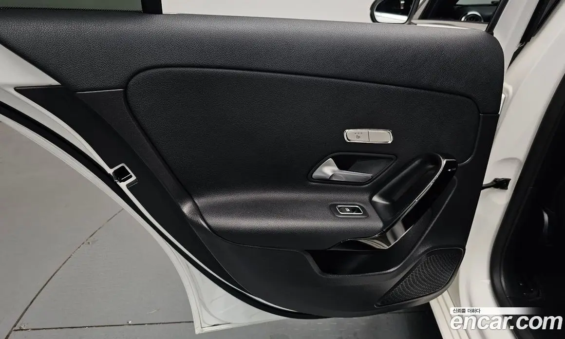 Mercedes-Benz A-Class 2020 2.0 автомат (гидро), фото 14 Mercedes-Benz A-Class 2020 2.0 автомат (гидро), фото 14