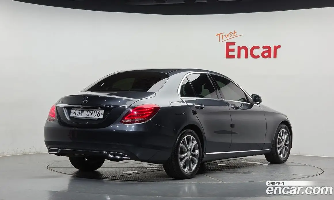 Mercedes-Benz C-Class 2015 2.0 автомат (гидро), фото 2 Mercedes-Benz C-Class 2015 2.0 автомат (гидро), фото 2