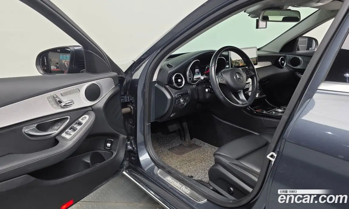Mercedes-Benz C-Class 2015 2.0 автомат (гидро), фото 10 Mercedes-Benz C-Class 2015 2.0 автомат (гидро), фото 10