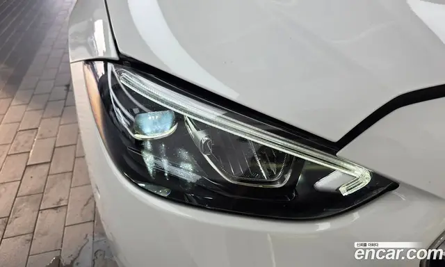 Mercedes-Benz C-Class 2023 2.0 автомат (гидро), миниатюра 8