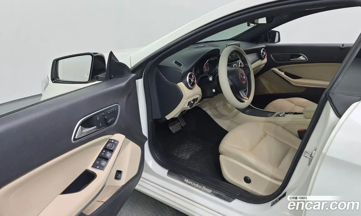 Mercedes-Benz CLA-Class 2015 2.1 автомат (гидро), фото 10 Mercedes-Benz CLA-Class 2015 2.1 автомат (гидро), фото 10