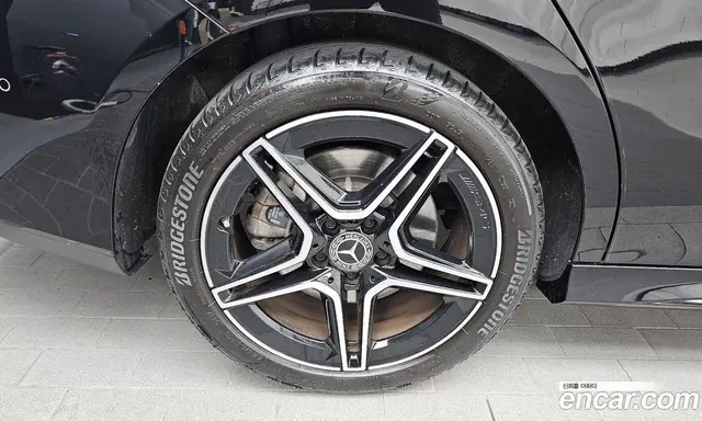 Mercedes-Benz CLA-Class 2023 2.0 автомат (гидро), миниатюра 5 Mercedes-Benz CLA-Class 2023 2.0 автомат (гидро), миниатюра 5