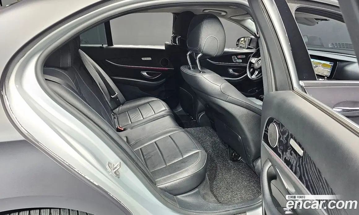 Mercedes-Benz E-Class 2017 1.9 автомат (гидро), фото 11 Mercedes-Benz E-Class 2017 1.9 автомат (гидро), фото 11