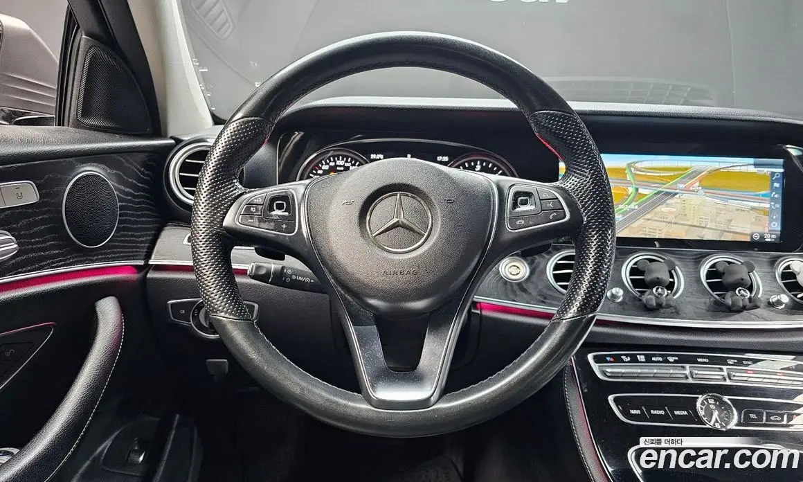 Mercedes-Benz E-Class 2017 1.9 автомат (гидро), фото 13 Mercedes-Benz E-Class 2017 1.9 автомат (гидро), фото 13