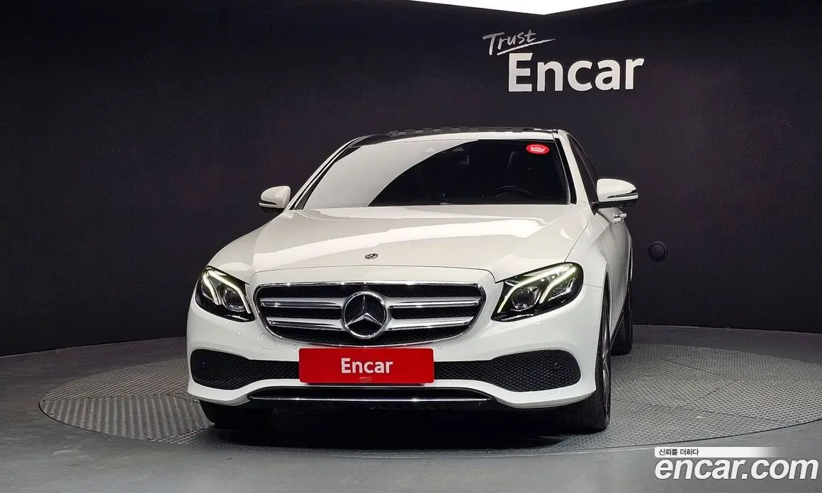 Mercedes-Benz E-Class 2019 2.0 автомат (гидро), фото 3