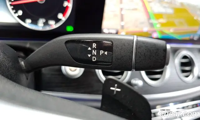 Mercedes-Benz E-Class 2019 2.0 автомат (гидро), миниатюра 9