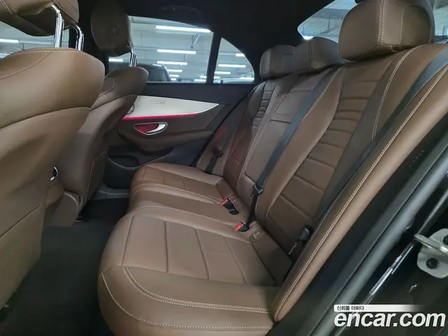 Mercedes-Benz E-Class 2021 2.0 автомат (гидро), миниатюра 12