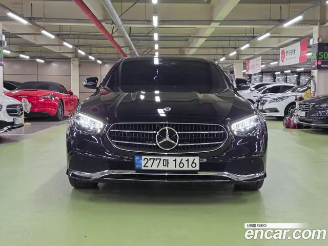 Mercedes-Benz E-Class 2021 2.0 автомат (гидро), миниатюра 3