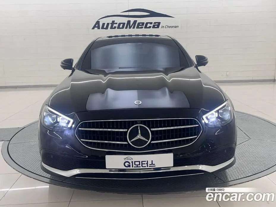 Mercedes-Benz E-Class 2022 2.0 автомат (гидро), фото 1 Mercedes-Benz E-Class 2022 2.0 автомат (гидро), фото 1