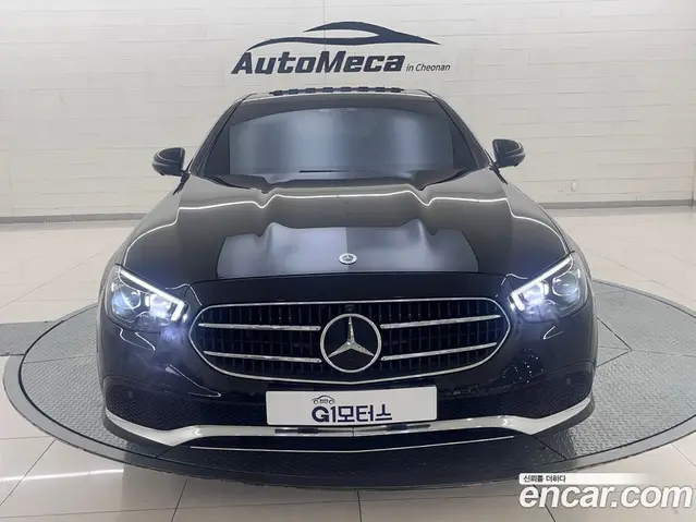 Mercedes-Benz E-Class 2022 2.0 автомат (гидро), миниатюра 1 Mercedes-Benz E-Class 2022 2.0 автомат (гидро), миниатюра 1
