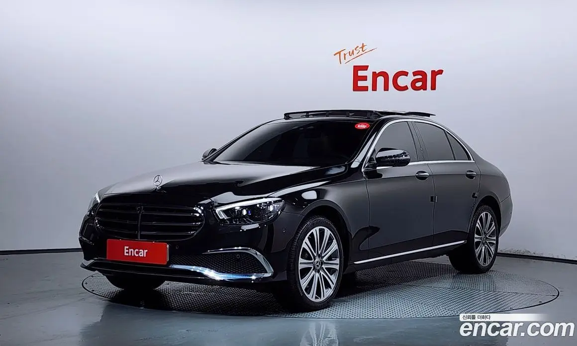 Mercedes-Benz E-Class 2023 2.0 автомат (гидро), фото 1 Mercedes-Benz E-Class 2023 2.0 автомат (гидро), фото 1