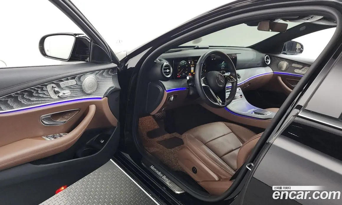 Mercedes-Benz E-Class 2023 2.0 автомат (гидро), фото 13 Mercedes-Benz E-Class 2023 2.0 автомат (гидро), фото 13