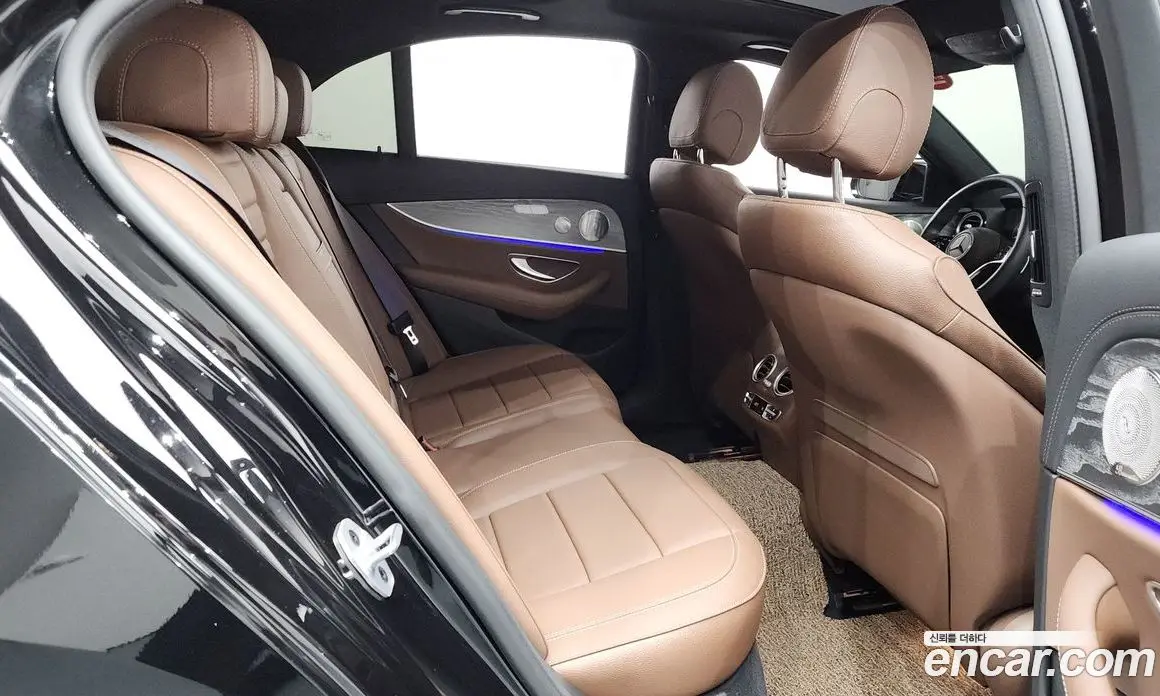 Mercedes-Benz E-Class 2023 2.0 автомат (гидро), фото 17 Mercedes-Benz E-Class 2023 2.0 автомат (гидро), фото 17
