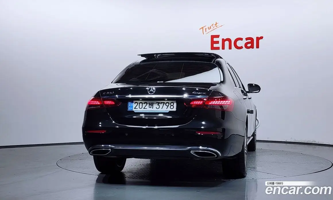 Mercedes-Benz E-Class 2023 2.0 автомат (гидро), фото 4 Mercedes-Benz E-Class 2023 2.0 автомат (гидро), фото 4
