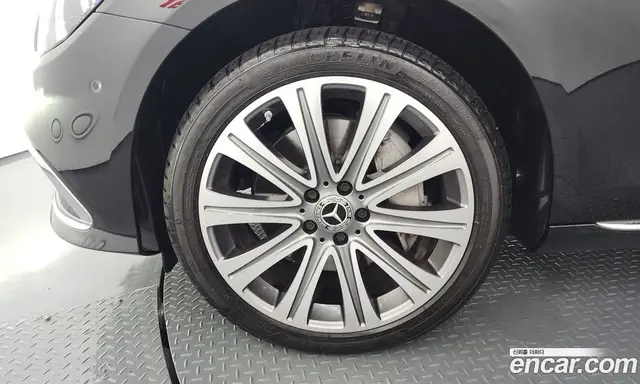 Mercedes-Benz E-Class 2023 2.0 автомат (гидро), миниатюра 5 Mercedes-Benz E-Class 2023 2.0 автомат (гидро), миниатюра 5