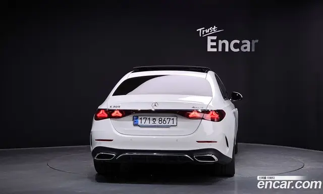 Mercedes-Benz E-Class 2024 2.0 автомат (гидро), миниатюра 4 Mercedes-Benz E-Class 2024 2.0 автомат (гидро), миниатюра 4