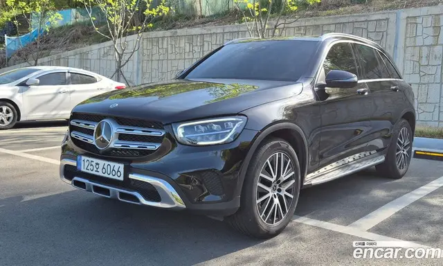 Mercedes-Benz GLC-Class 2022 2.1 автомат (гидро), миниатюра 1 Mercedes-Benz GLC-Class 2022 2.1 автомат (гидро), миниатюра 1