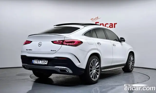 Mercedes-Benz GLE-Class 2023 2.9 автомат (гидро), миниатюра 2