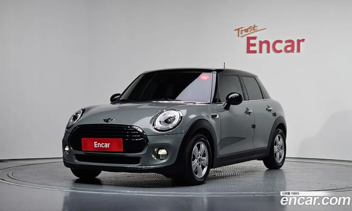 Mini Cooper 2018 1.5 автомат (гидро), фото 1 Mini Cooper 2018 1.5 автомат (гидро), фото 1