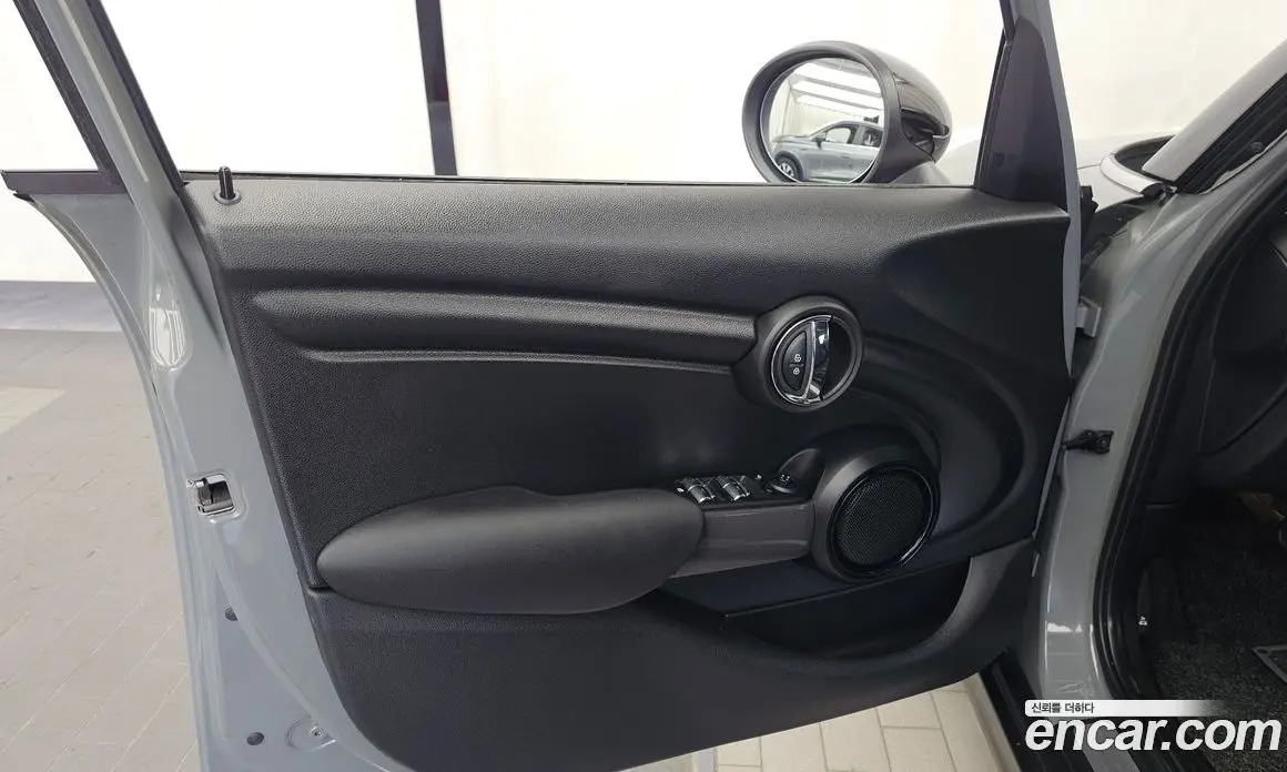 Mini Cooper 2018 1.5 автомат (гидро), фото 14 Mini Cooper 2018 1.5 автомат (гидро), фото 14