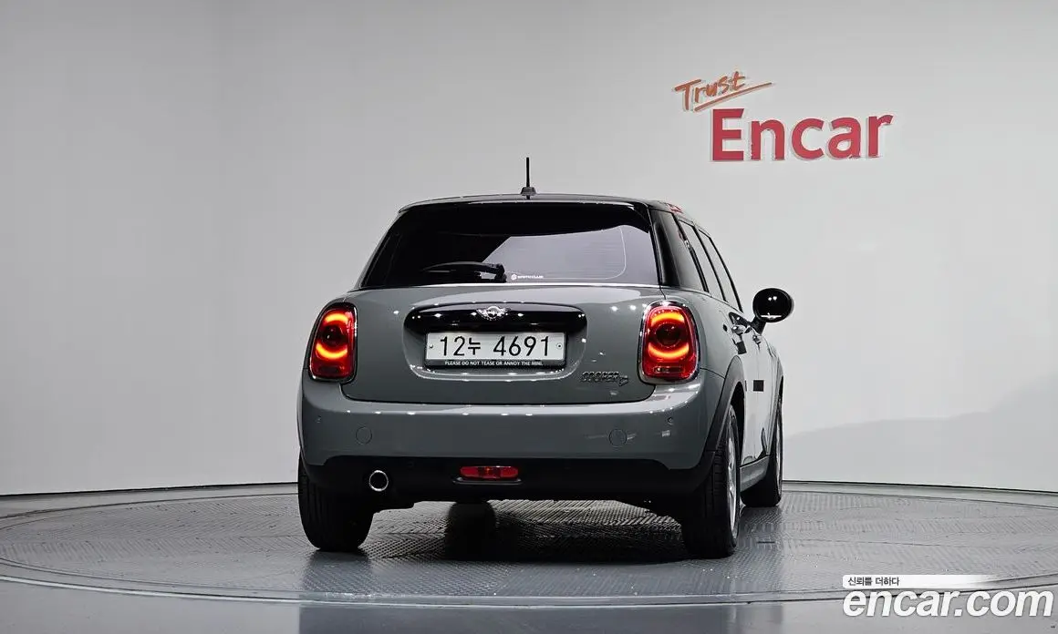 Mini Cooper 2018 1.5 автомат (гидро), фото 4 Mini Cooper 2018 1.5 автомат (гидро), фото 4