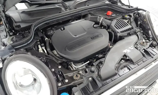 Mini Cooper 2018 1.5 автомат (гидро), миниатюра 6 Mini Cooper 2018 1.5 автомат (гидро), миниатюра 6