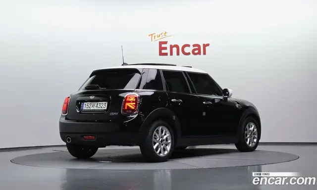 Mini Cooper 2021 1.5 автомат (гидро), миниатюра 2