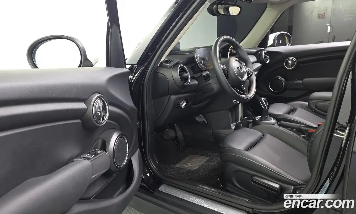 Mini Cooper 2021 1.5 автомат (гидро), фото 13