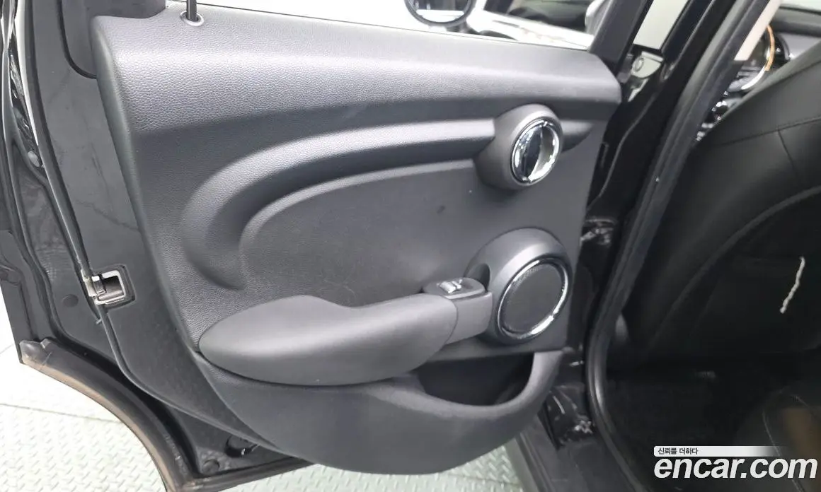 Mini Cooper 2021 1.5 автомат (гидро), фото 15