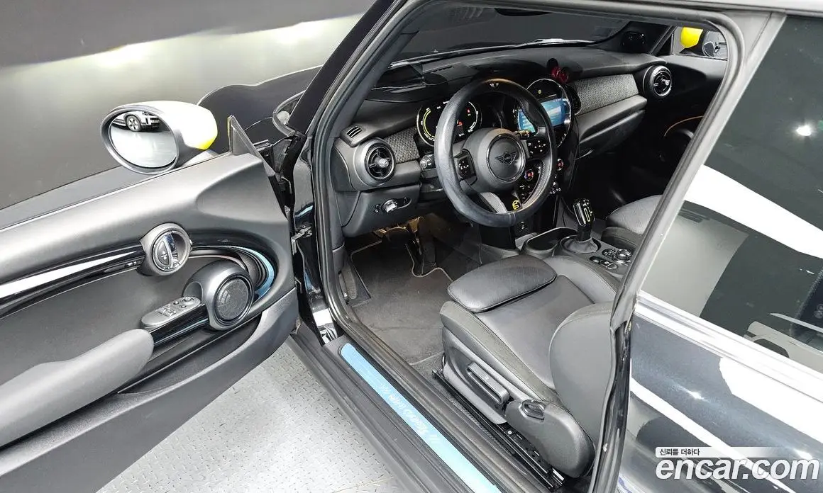 Mini Cooper 2023 автомат (гидро), фото 12