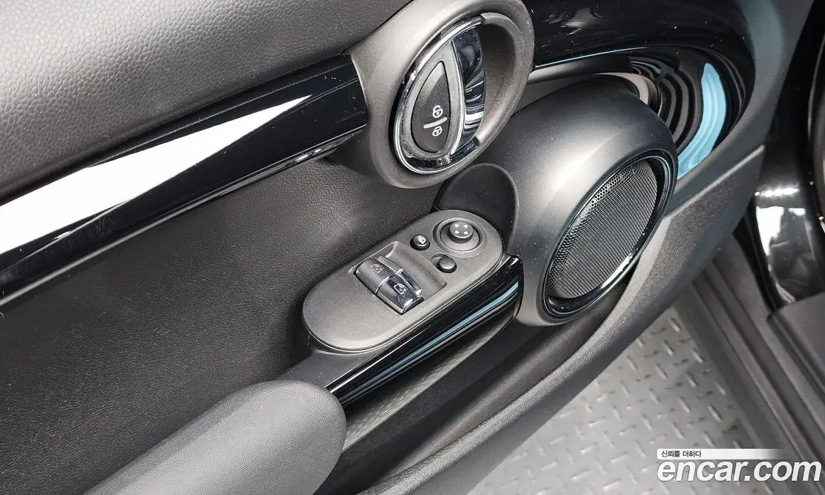 Mini Cooper 2023 автомат (гидро), фото 23