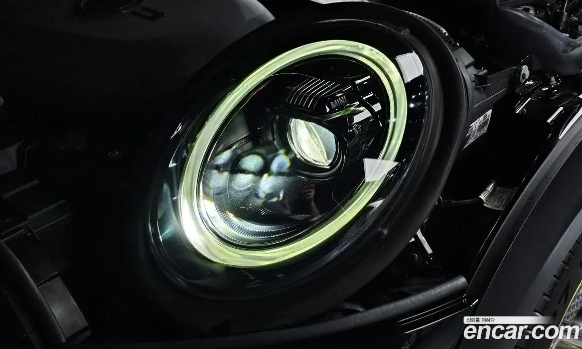 Mini Cooper 2023 автомат (гидро), фото 7