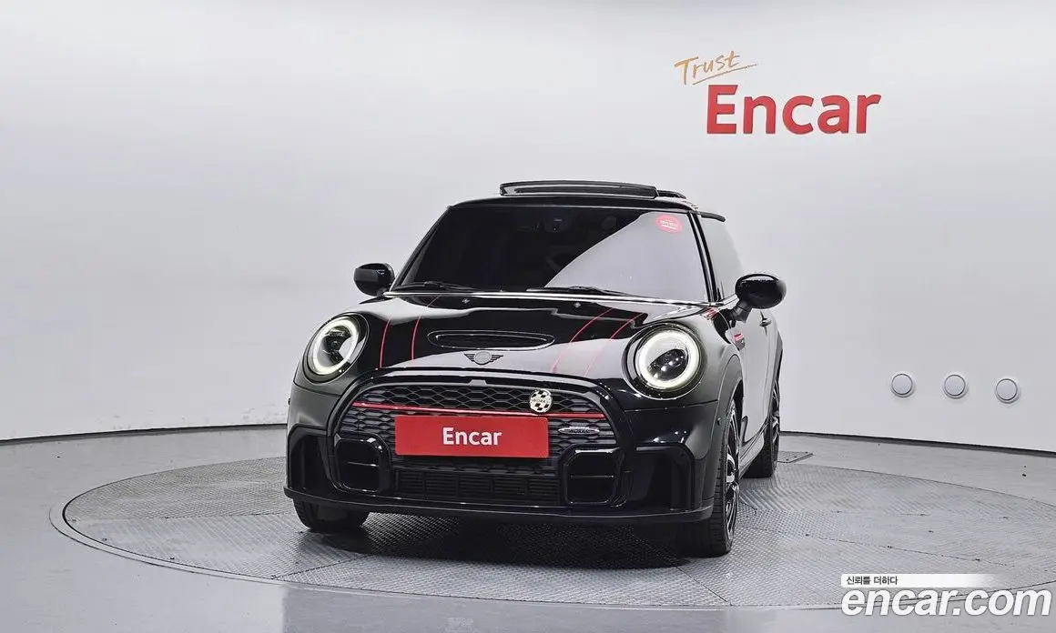 Mini Cooper 2023 2.0 автомат (гидро), фото 3 Mini Cooper 2023 2.0 автомат (гидро), фото 3