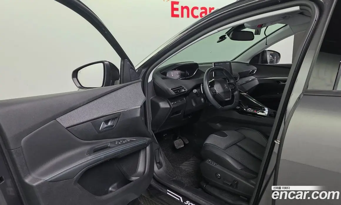 Peugeot 5008 2022 1.2 автомат (гидро), фото 13
