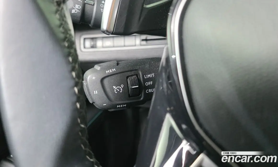 Peugeot 5008 2022 1.2 автомат (гидро), фото 19