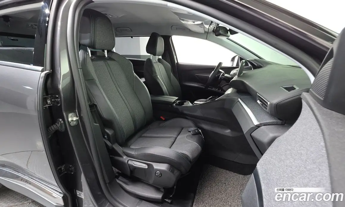 Peugeot 5008 2022 1.2 автомат (гидро), фото 29