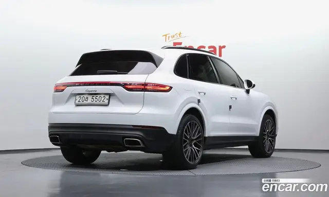 Porsche Cayenne 2019 3.0 автомат (гидро), миниатюра 2