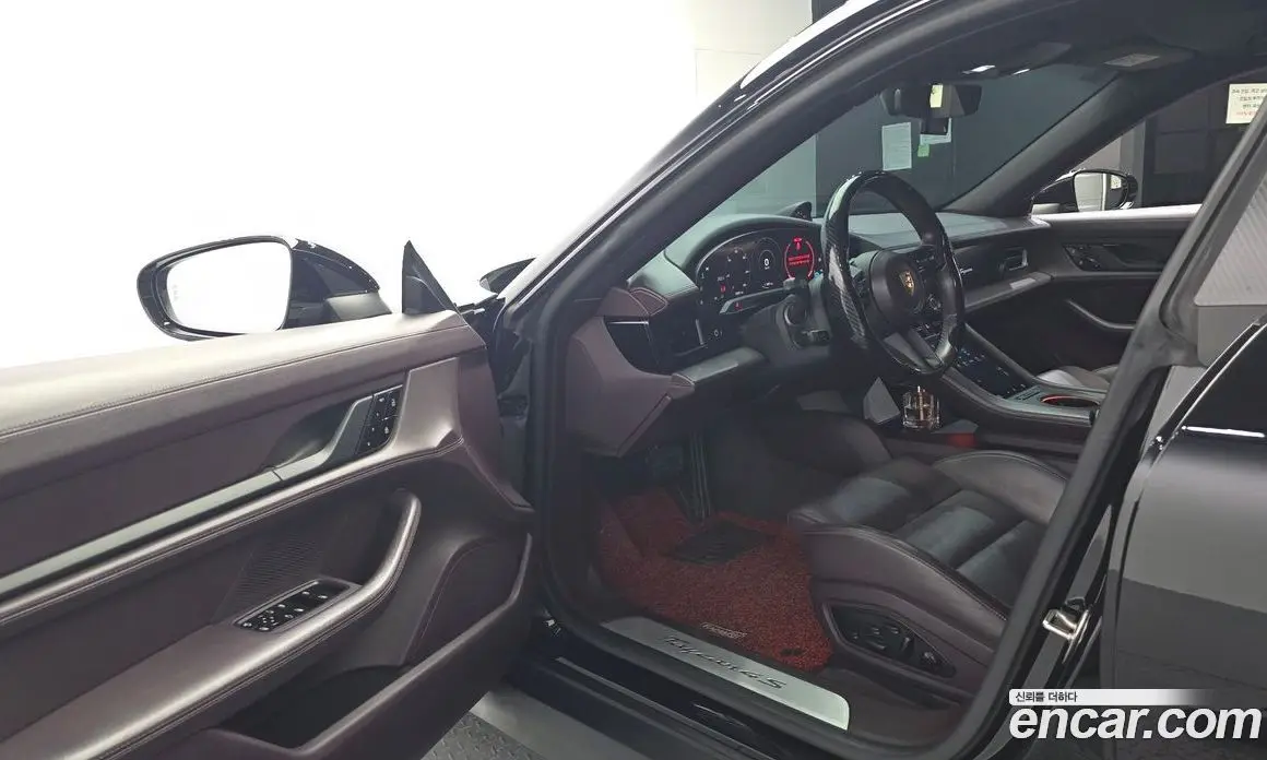 Porsche Taycan 2021 0.1 автомат (гидро), фото 13