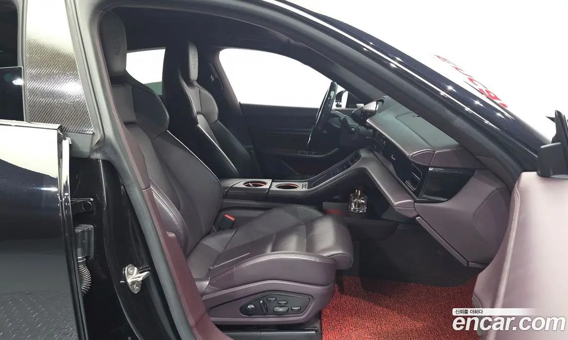 Porsche Taycan 2021 0.1 автомат (гидро), фото 16
