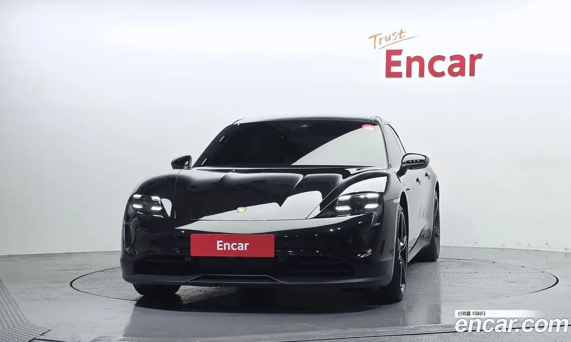 Porsche Taycan 2021 0.1 автомат (гидро), фото 3