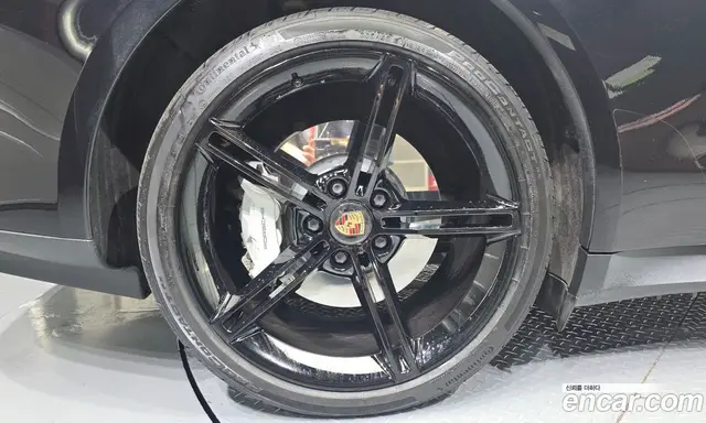 Porsche Taycan 2021 0.1 автомат (гидро), миниатюра 5