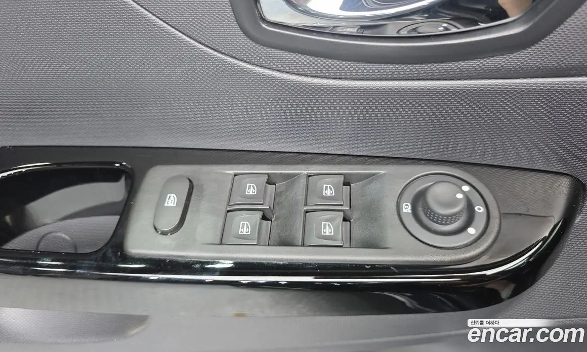 Renault (Samsung) QM3 2016 1.5 автомат (гидро), фото 17 Renault (Samsung) QM3 2016 1.5 автомат (гидро), фото 17