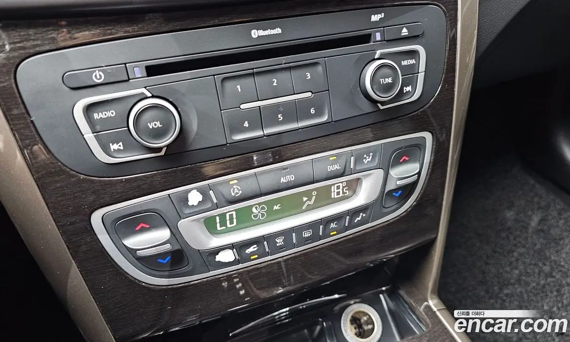 Renault (Samsung) SM5 2015 2.0 автомат (гидро), фото 28 Renault (Samsung) SM5 2015 2.0 автомат (гидро), фото 28