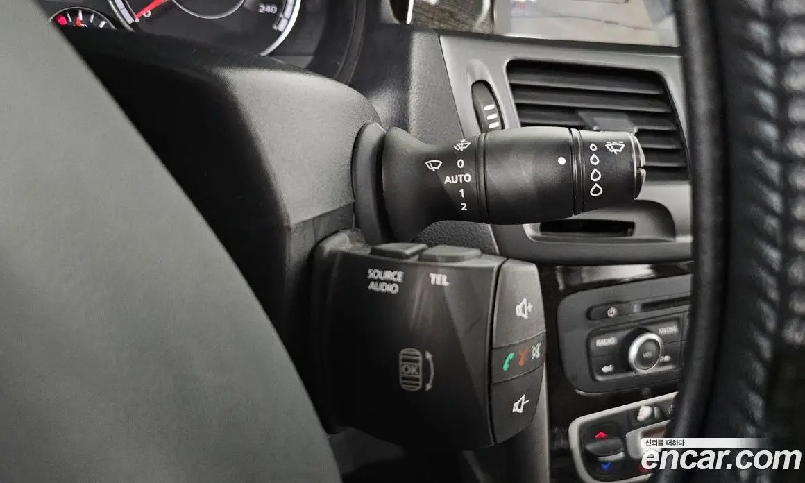 Renault (Samsung) SM5 2015 2.0 автомат (гидро), фото 28 Renault (Samsung) SM5 2015 2.0 автомат (гидро), фото 28