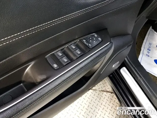 Renault (Samsung) SM6 2016 1.6 автомат (гидро), миниатюра 11 Renault (Samsung) SM6 2016 1.6 автомат (гидро), миниатюра 11