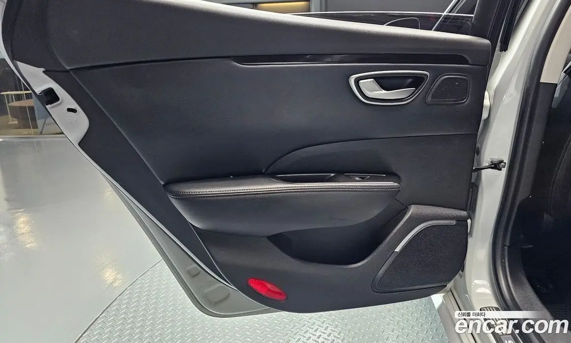 Renault (Samsung) SM6 2018 1.6 автомат (гидро), фото 15 Renault (Samsung) SM6 2018 1.6 автомат (гидро), фото 15