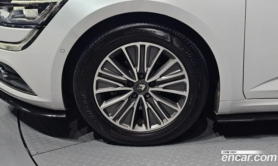 Renault (Samsung) SM6 2018 1.6 автомат (гидро), фото 5 Renault (Samsung) SM6 2018 1.6 автомат (гидро), фото 5
