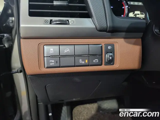 SsangYong Rexton 2019 2.2 автомат (гидро), миниатюра 9 SsangYong Rexton 2019 2.2 автомат (гидро), миниатюра 9
