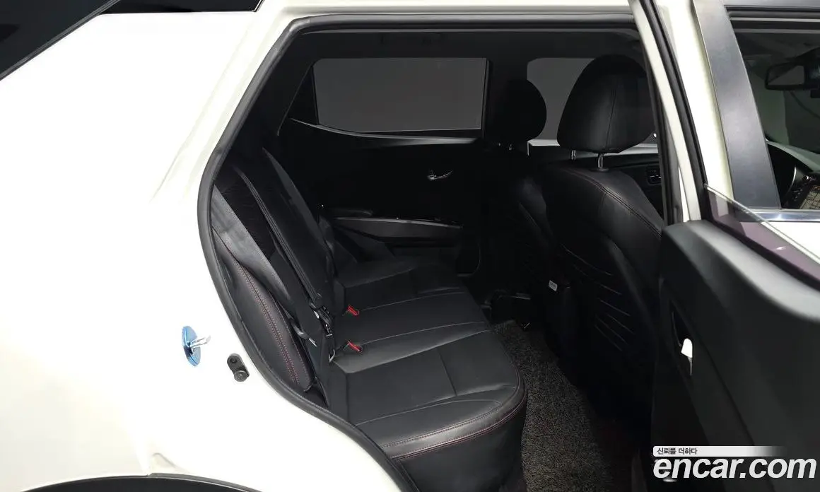 SsangYong TIBOLI 2019 1.6 автомат (гидро), фото 12